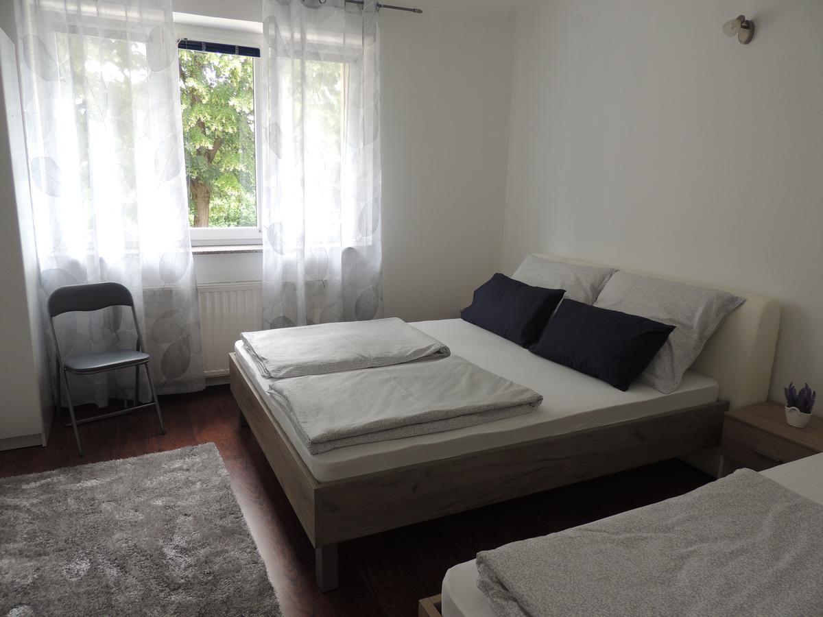 Roses Apartment บีฮัช ภายนอก รูปภาพ